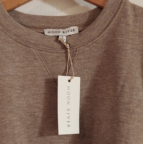 Moon River Knit Puff Sleeve Pullover Top - Picture 4 of 6